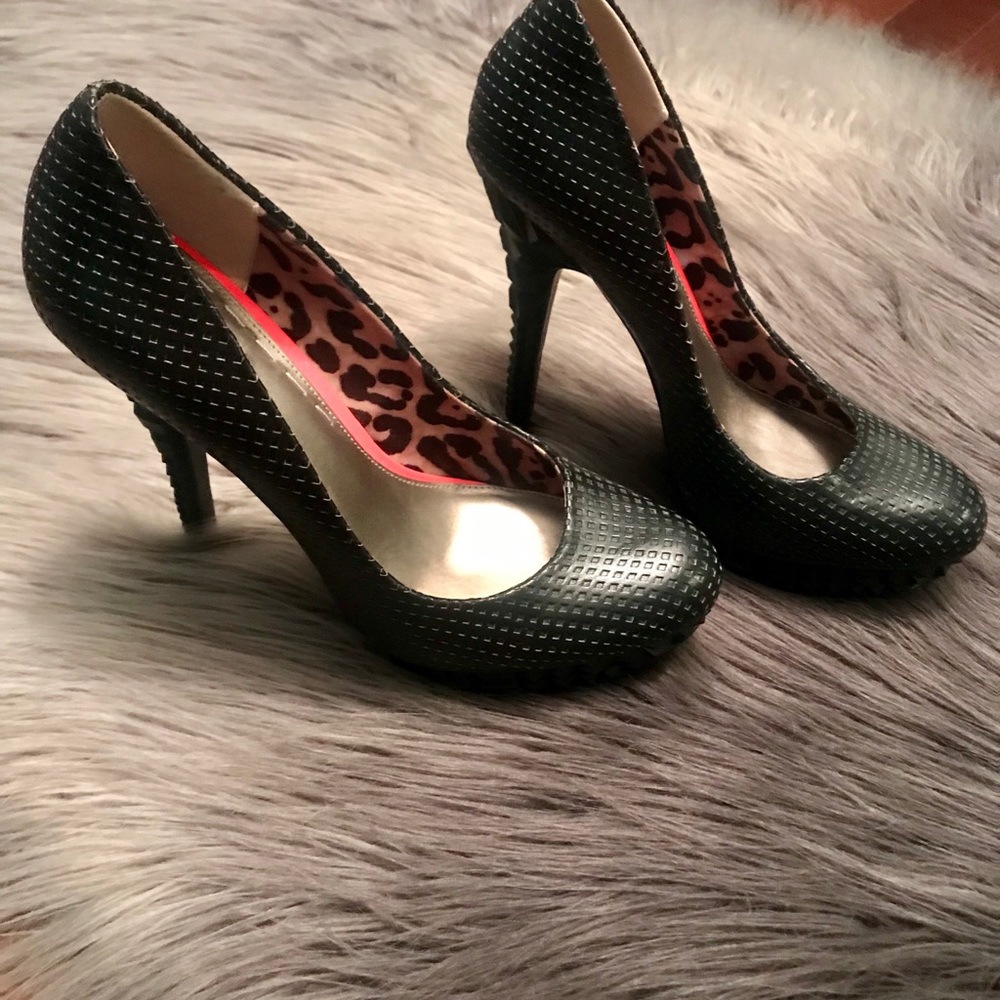 Rachel Roy Black Heels